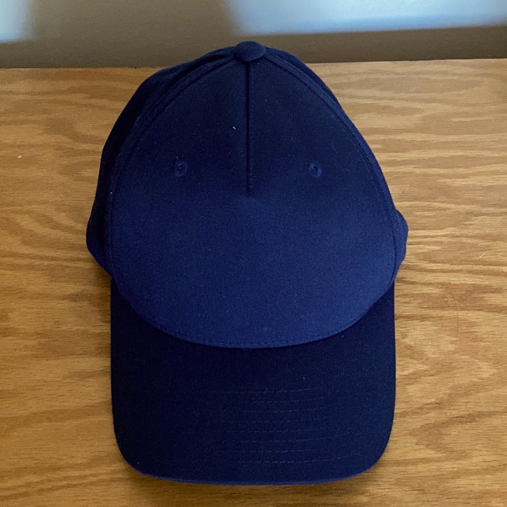 Flexfit Fitted Navy Blue Baseball Cap